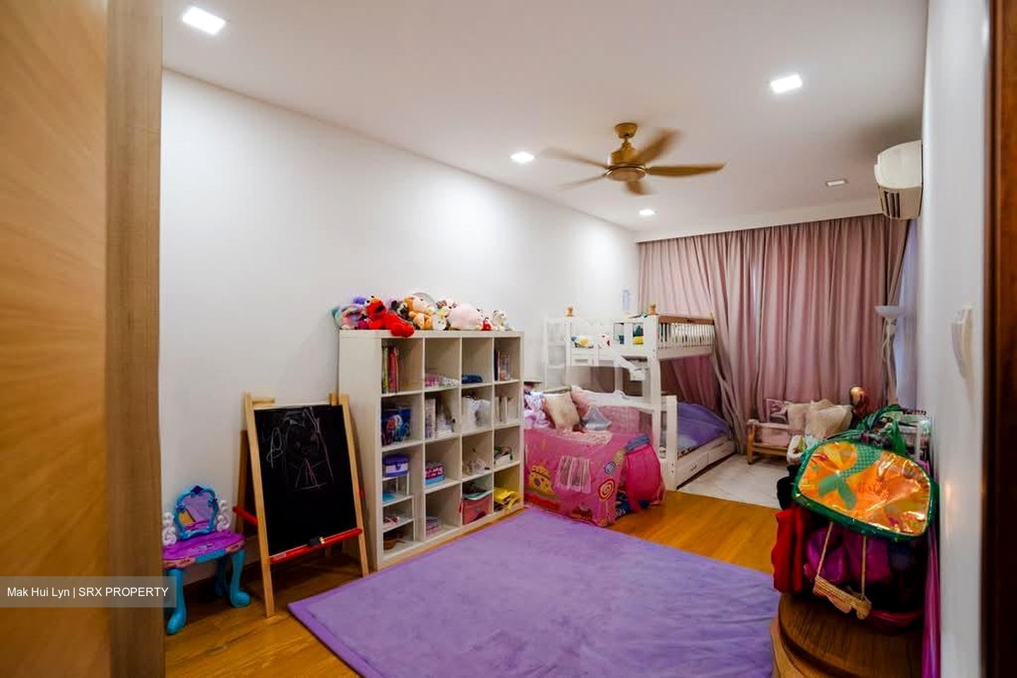 Jalan Senang (D14), Semi-Detached #550855311